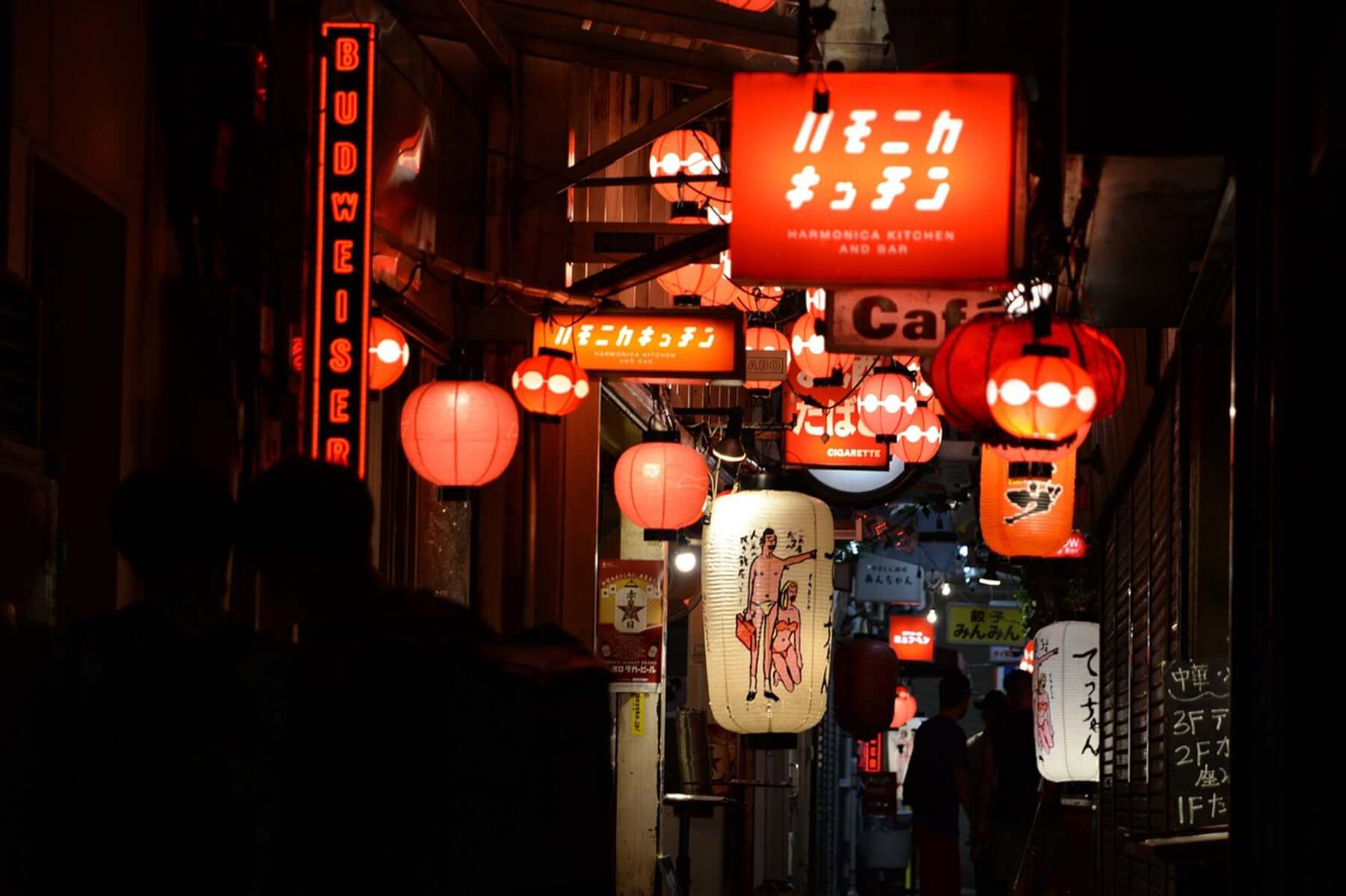 The Charm of Japanese Izakaya Culture: A Deep Dive into Japan's Social Dining Experience